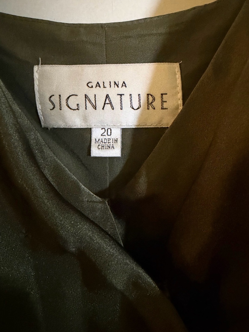Galina Signature Olive Green Satin Wrap Evening Dress Size 20 - Picture 10 of 14